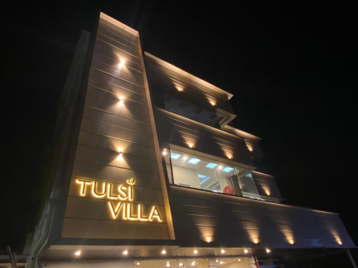Hotel Tulsi Villa 德拉敦 外观 照片